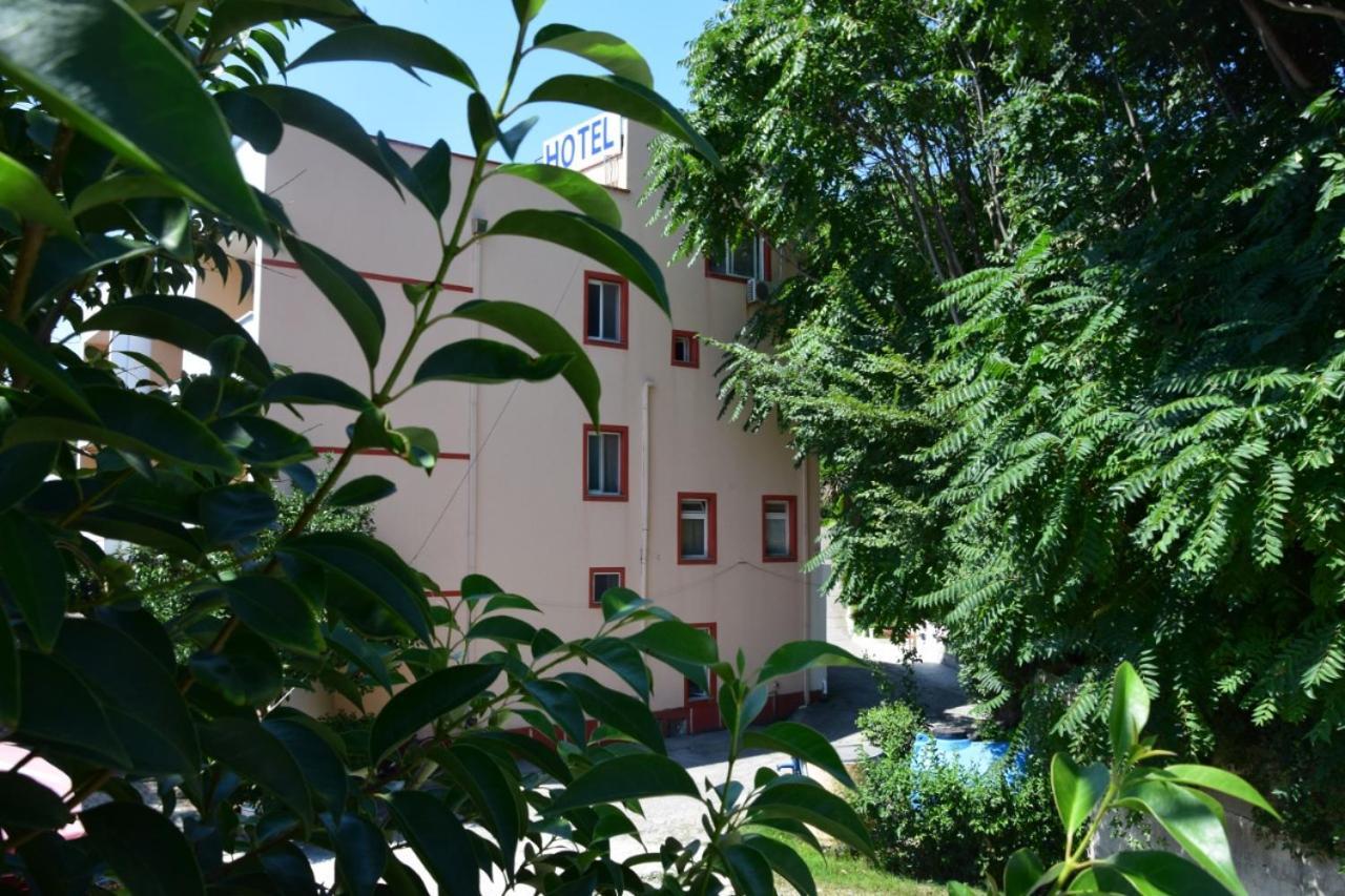 Hotel Ceka Durrës Eksteriør billede